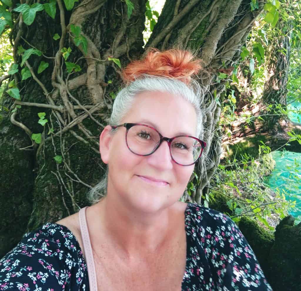 Nataša Zupanc - Skozi celo moje življenje me spremlja ta drugi svet. 5
